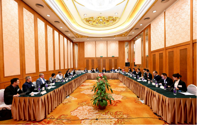 會(huì)議現(xiàn)場.png 會(huì)議現(xiàn)場.png